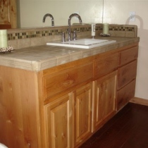 Upstairs Guest Suite Vanity